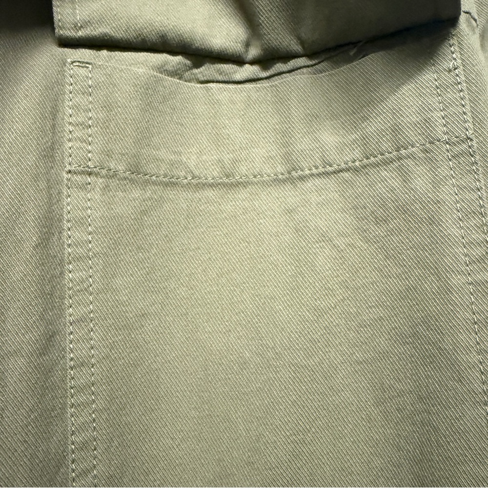 Vince| NWT Olive Green Women's Jacket Size Medium - Picture 5 of 8